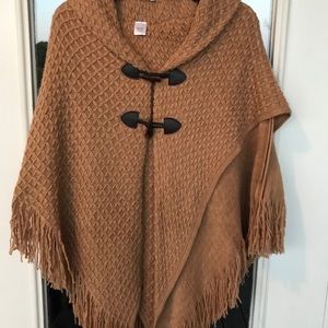Ladies Tan Poncho  (one size fits all)